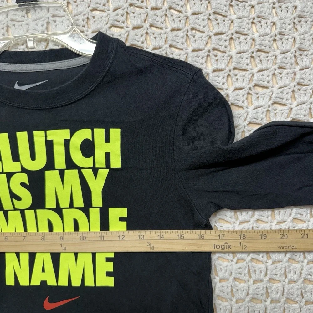 Nike T Shirt Boys Youth Sz M Black Long Sleeve Clutch Is My Middle Name 549105-